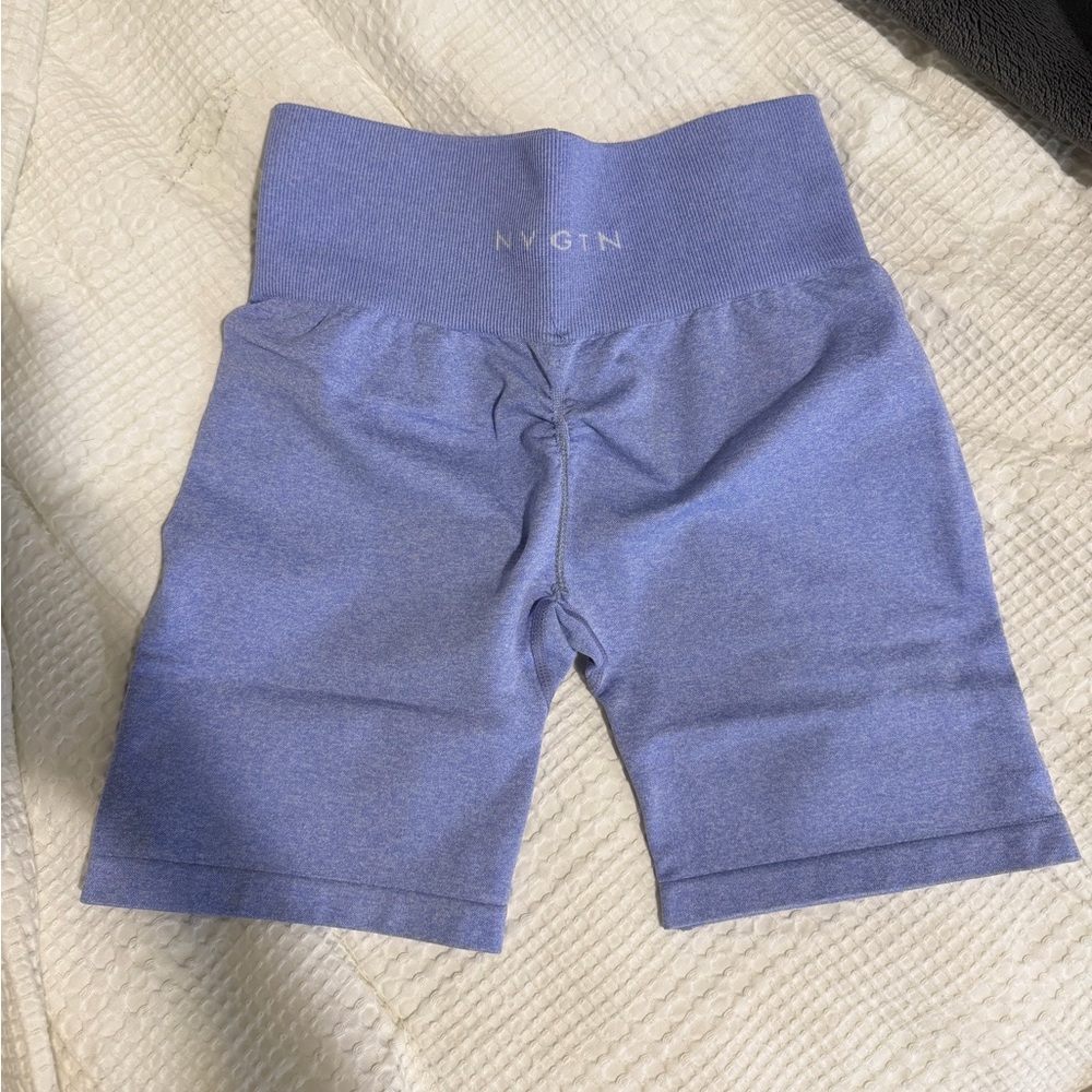 Small NVGTN shorts in periwinkle